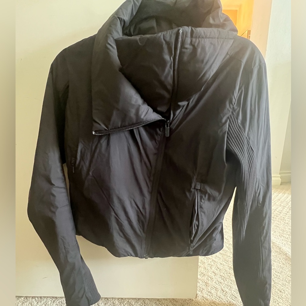 Women's Lululemon puffer Black Jacket